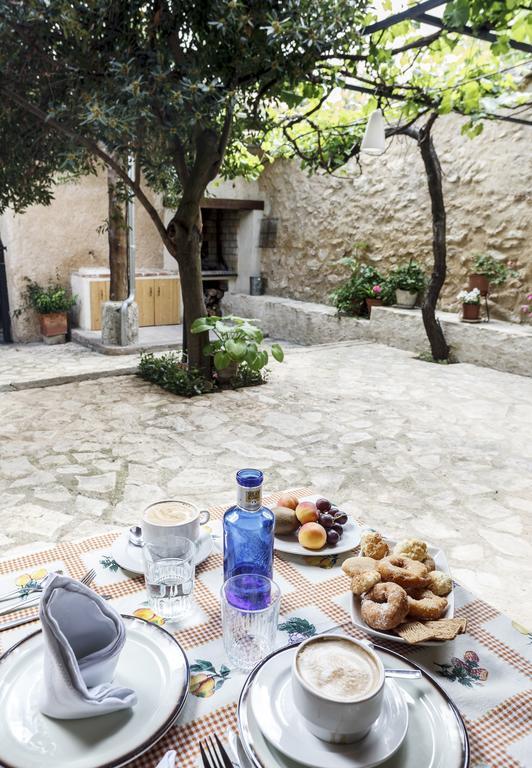 La Casa Del Tio Venancio Guest House Caracenilla Стая снимка