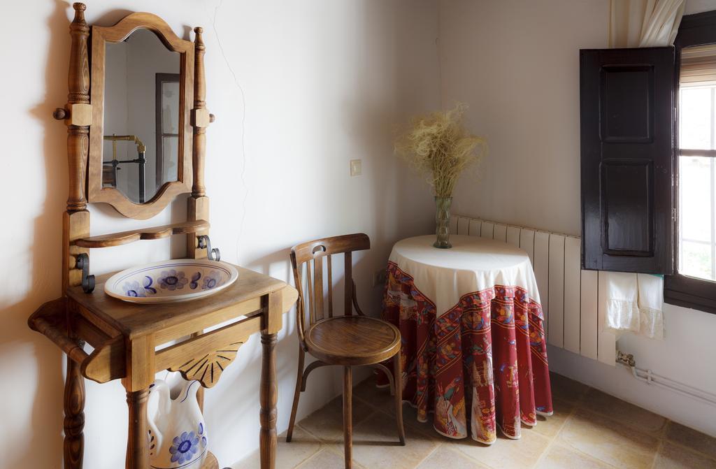 La Casa Del Tio Venancio Guest House Caracenilla Екстериор снимка