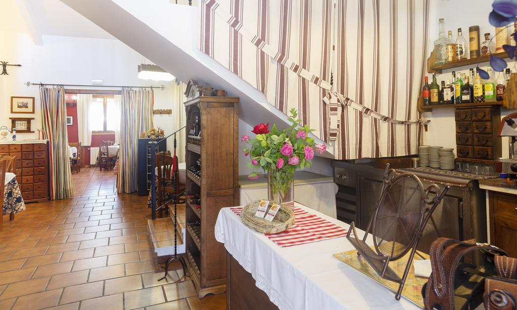 La Casa Del Tio Venancio Guest House Caracenilla Екстериор снимка