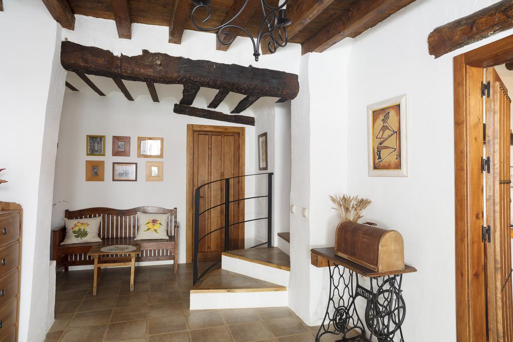 La Casa Del Tio Venancio Guest House Caracenilla Екстериор снимка