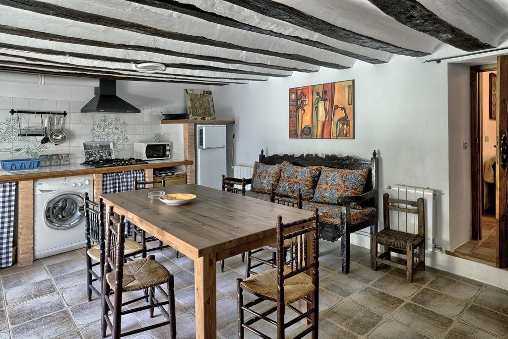 La Casa Del Tio Venancio Guest House Caracenilla Екстериор снимка