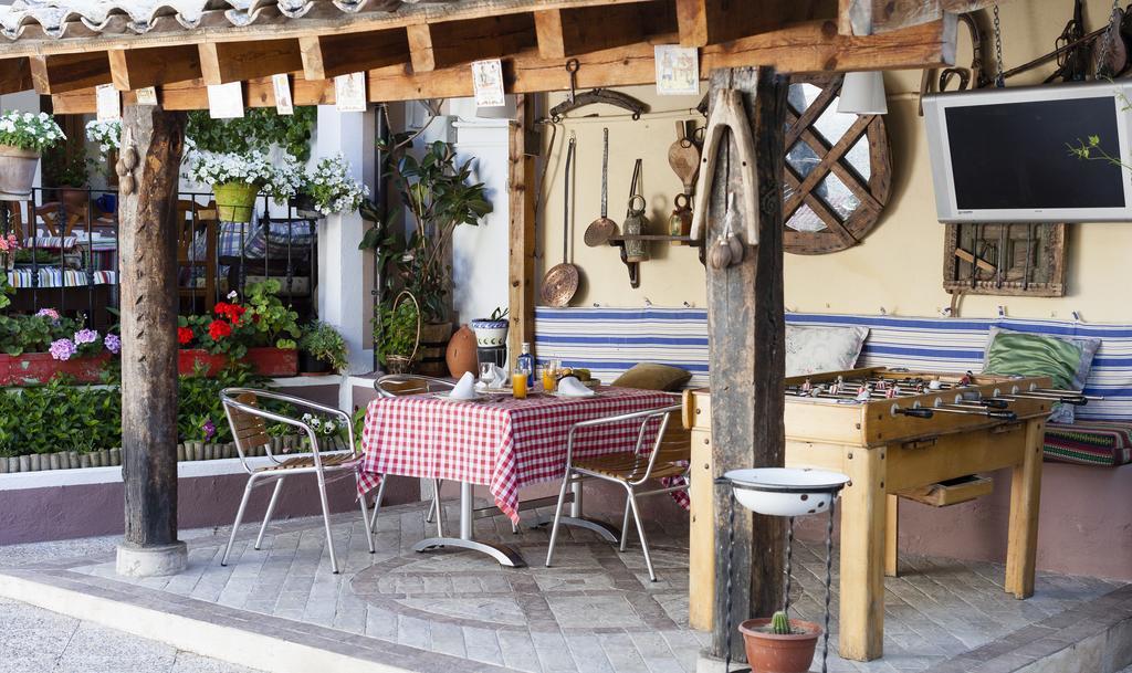 La Casa Del Tio Venancio Guest House Caracenilla Екстериор снимка