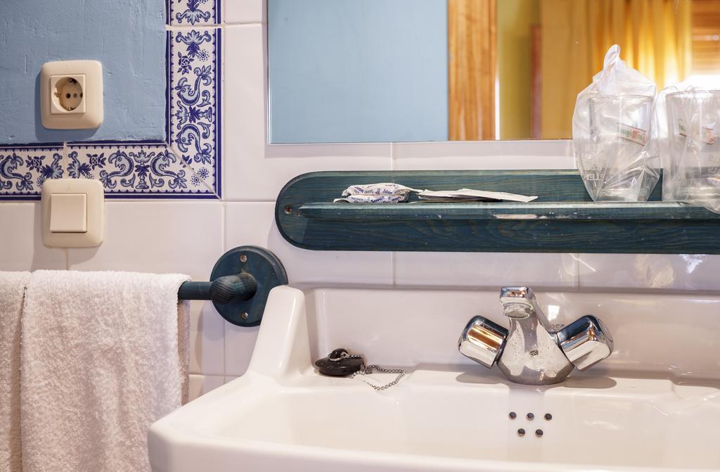La Casa Del Tio Venancio Guest House Caracenilla Екстериор снимка