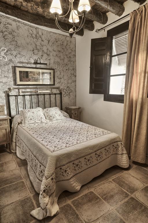 La Casa Del Tio Venancio Guest House Caracenilla Стая снимка